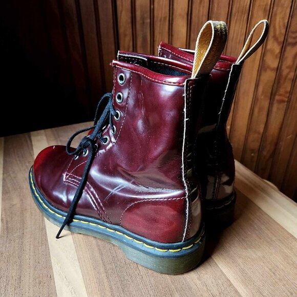 DR MARTENS Vegan 1460 Cherry Red Pascal 8-Eye Boots Shoes Size 5 - Picture 4 of 8